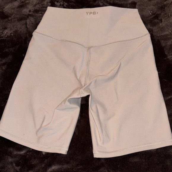 Your Personal Best Abercrombie Biker Shorts - Picture 2 of 2